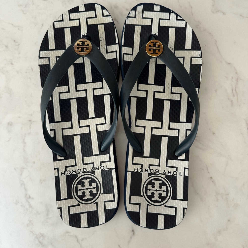 TORY BURCH FLIP FLOPS